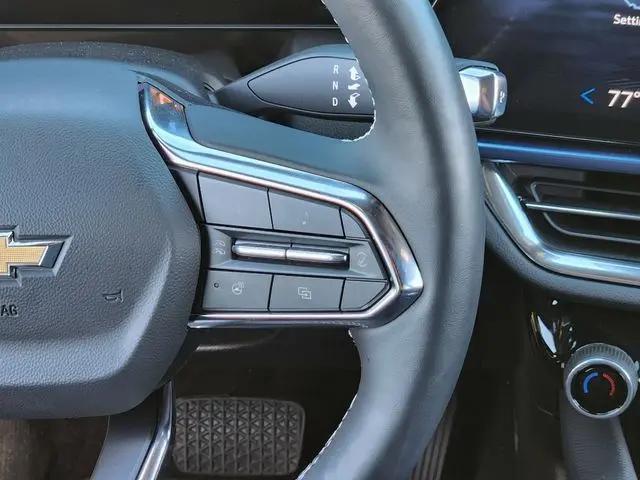 2025 Chevrolet Equinox LT 2