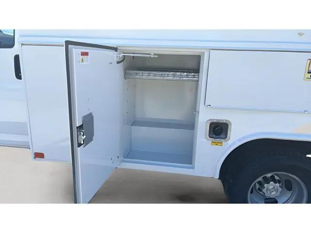 2025 Chevrolet Express Cutaway Work Van