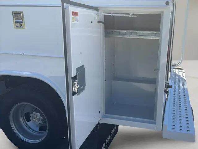 2025 Chevrolet Express Cutaway Work Van