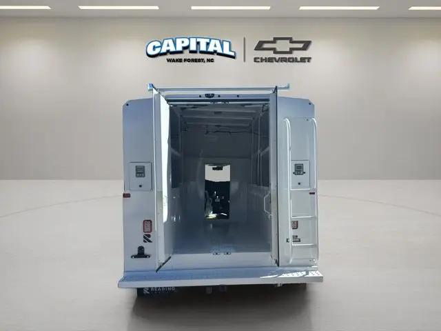 2025 Chevrolet Express Cutaway Work Van