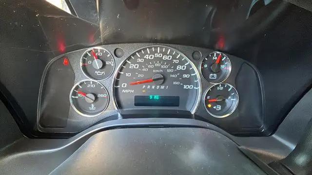 2025 Chevrolet Express Cutaway Work Van
