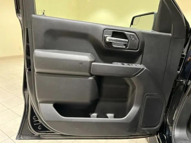 2025 Chevrolet Silverado 1500 2WD Crew Cab Short Bed Custom