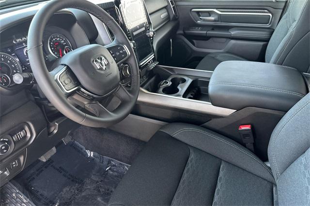 2025 RAM Ram 1500 RAM 1500 BIG HORN CREW CAB 4X2 57 BOX