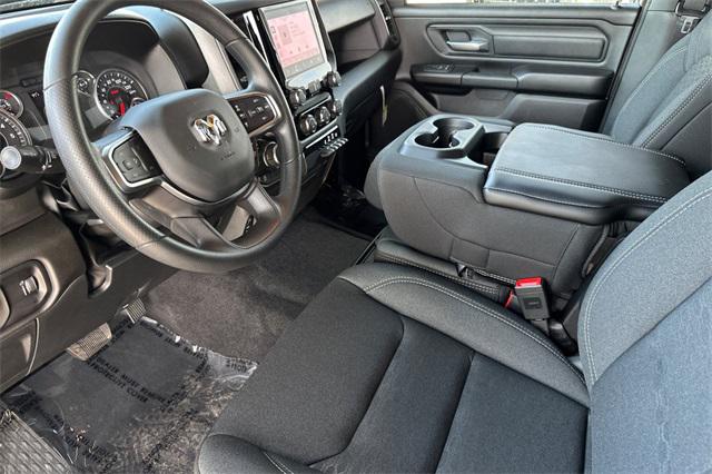 2025 RAM Ram 1500 RAM 1500 TRADESMAN CREW CAB 4X2 57 BOX