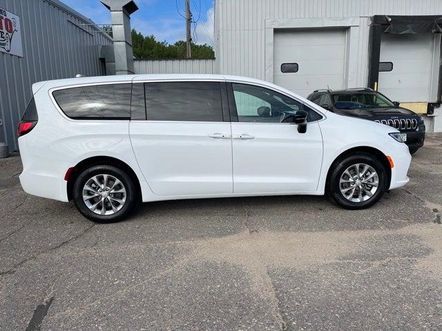 2026 Chrysler Pacifica PACIFICA SELECT AWD 2026 Chrysler Pacifica PACIFICA SELECT AWD