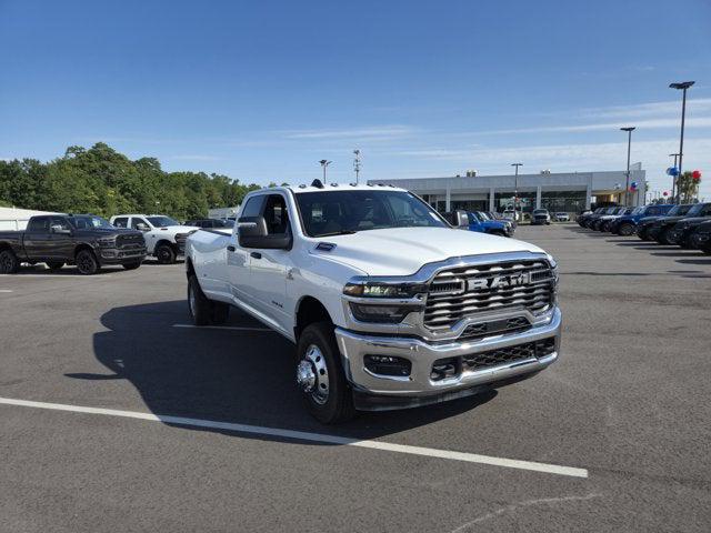 2026 RAM Ram 3500 RAM 3500 BIG HORN CREW CAB 4X4 8 BOX