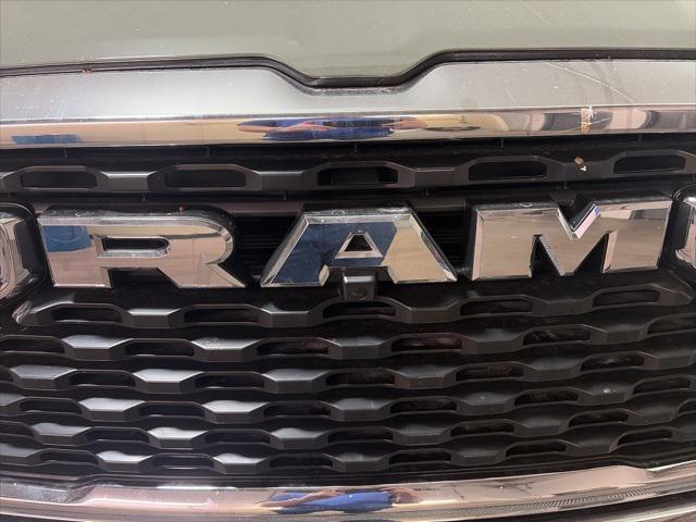 2025 RAM Ram 1500 RAM 1500 TRADESMAN CREW CAB 4X4 57 BOX 2025 RAM Ram 1500 RAM 1500 TRADESMAN CREW CAB 4X4 57 BOX