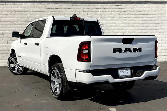2025 RAM Ram 1500 RAM 1500 TRADESMAN CREW CAB 4X2 57 BOX