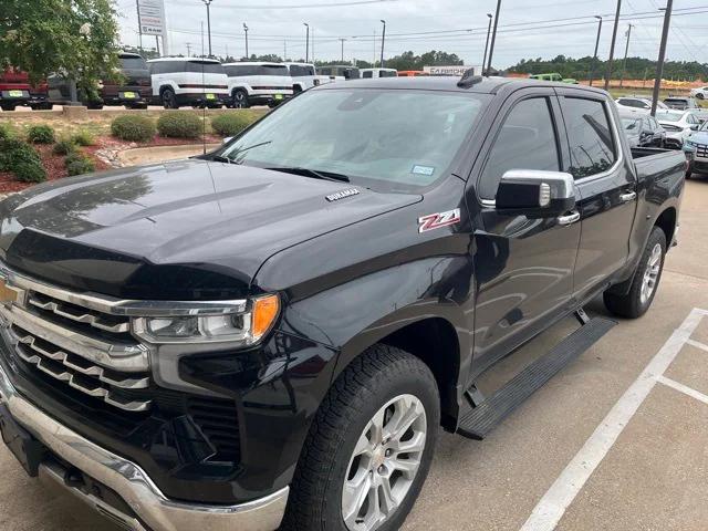 2022 Chevrolet Silverado 1500 4WD Crew Cab Short Bed LTZ