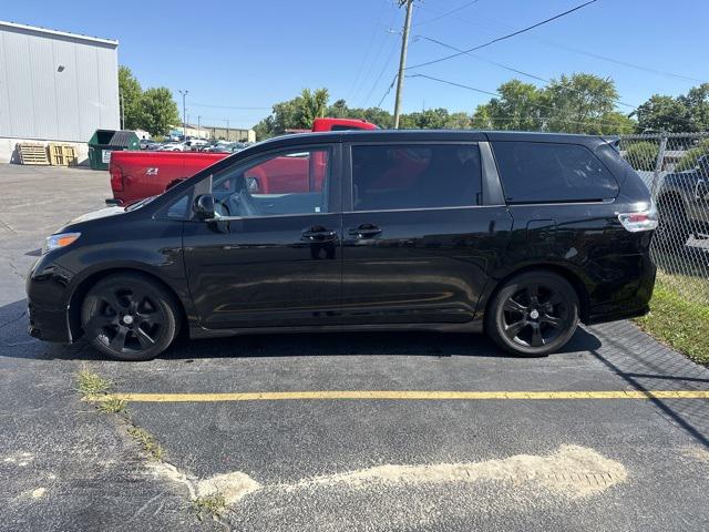 2011 Toyota Sienna SE