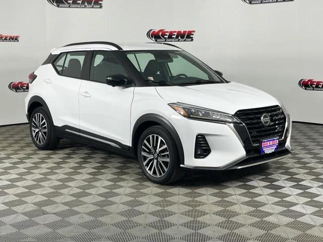 2021 Nissan Kicks SR Xtronic CVT