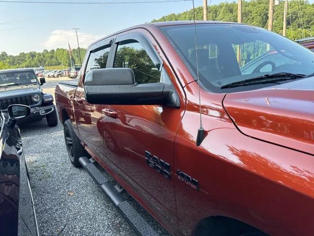 2017 RAM 1500 Sport Crew Cab 4x4 57 Box