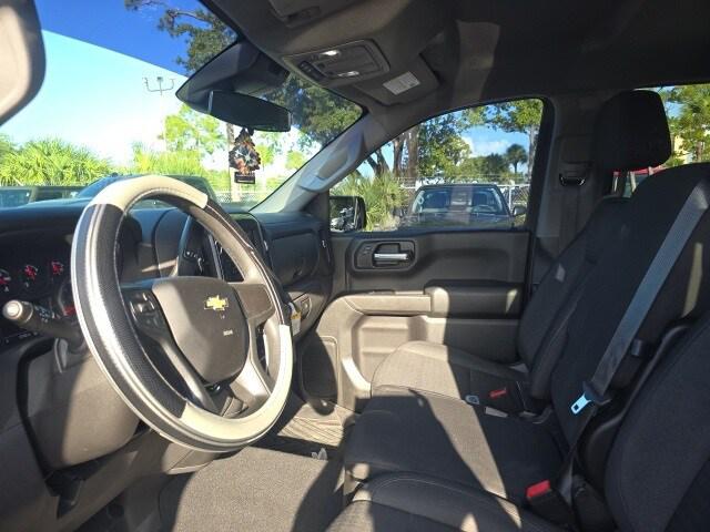 2022 Chevrolet Silverado 1500 2WD Crew Cab Short Bed Custom