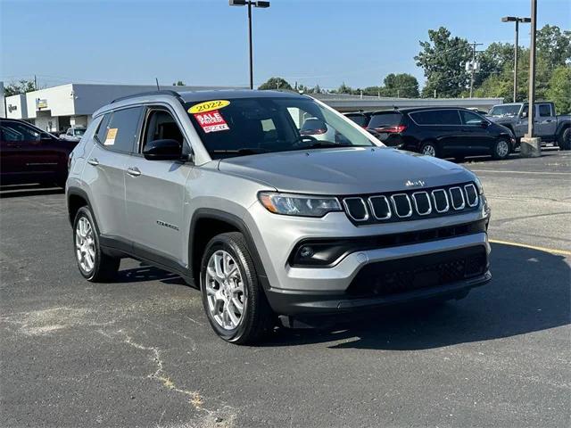 2022 Jeep Compass Latitude Lux 4x4 2022 Jeep Compass Latitude Lux 4x4