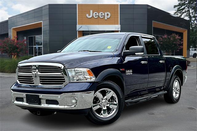 2017 RAM 1500 Big Horn Crew Cab 4x4 57 Box