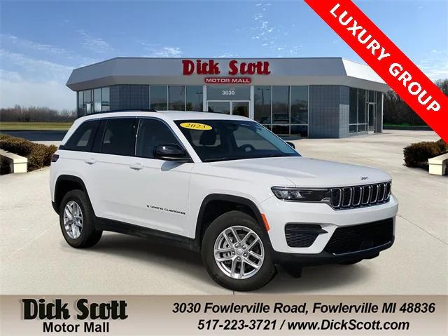 2023 Jeep Grand Cherokee Laredo 4x4 2023 Jeep Grand Cherokee Laredo 4x4