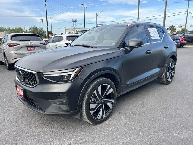 2024 Volvo XC40 B5 Plus Bright Theme 2024 Volvo XC40 B5 Plus Bright Theme