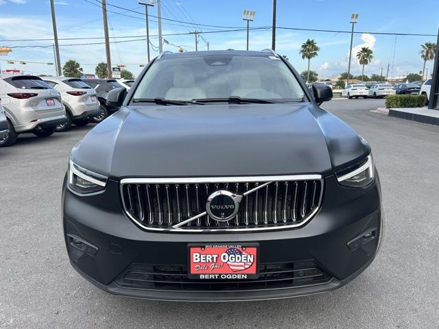 2024 Volvo XC40 B5 Plus Bright Theme 2024 Volvo XC40 B5 Plus Bright Theme