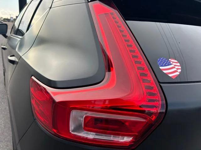 2024 Volvo XC40 B5 Plus Bright Theme