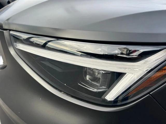 2024 Volvo XC40 B5 Plus Bright Theme