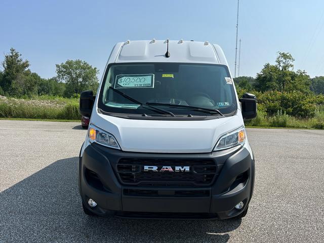 2024 RAM ProMaster 1500 Cargo Van Tradesman High Roof 136 WB w/Pass Seat 2024 RAM ProMaster 1500 Cargo Van Tradesman High Roof 136 WB w/Pass Seat