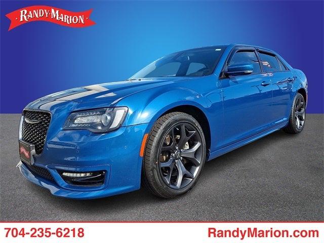 2021 Chrysler 300 Touring L