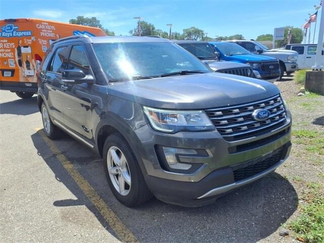 2016 Ford Explorer XLT 2016 Ford Explorer XLT