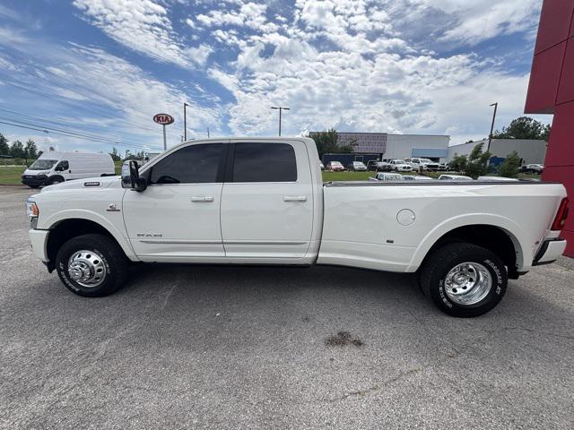 2024 RAM 3500 Limited Crew Cab 4x4 8 Box