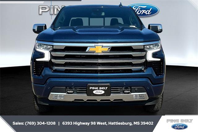 2023 Chevrolet Silverado 1500 4WD Crew Cab Short Bed High Country