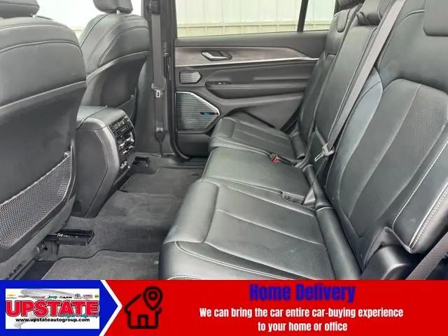 2022 Jeep Grand Cherokee L Overland 4x2