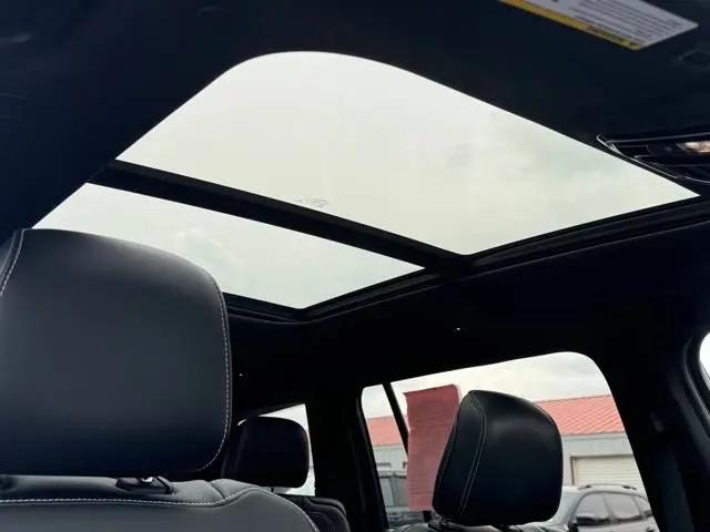 2022 Jeep Grand Cherokee L Overland 4x2