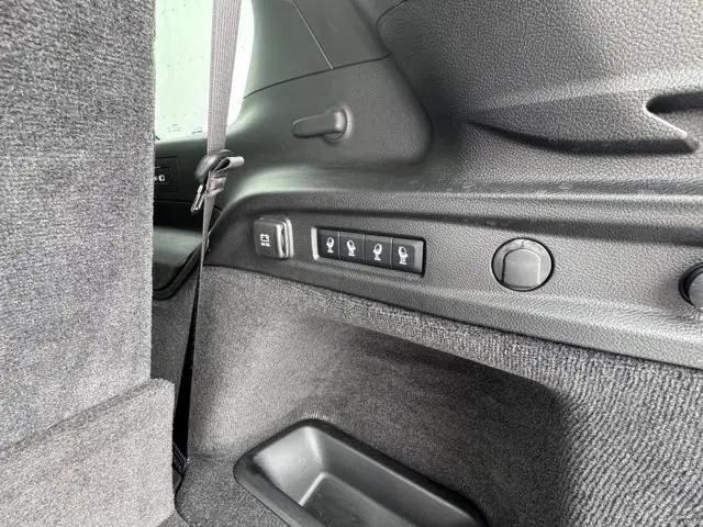 2022 Jeep Grand Cherokee L Overland 4x2