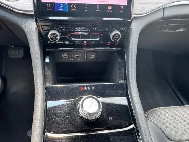 2022 Jeep Grand Cherokee L Overland 4x2