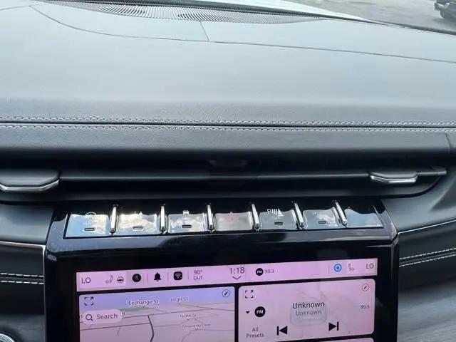 2022 Jeep Grand Cherokee L Overland 4x2