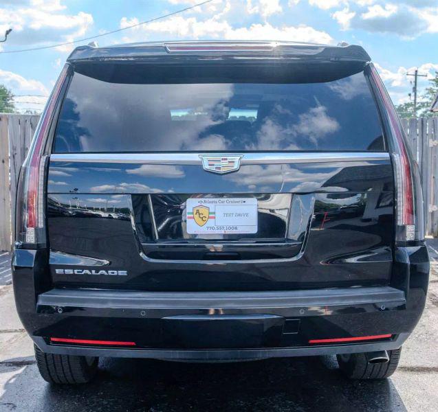 2016 Cadillac Escalade Luxury Collection