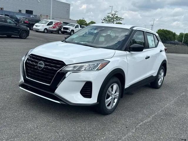 2025 Nissan Kicks S