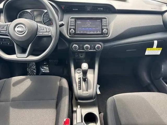 2025 Nissan Kicks S