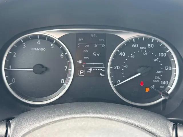 2025 Nissan Kicks S