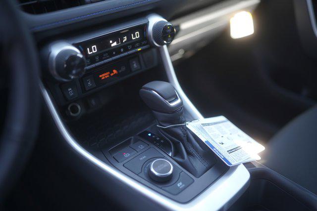 2025 Toyota RAV4 Hybrid SE