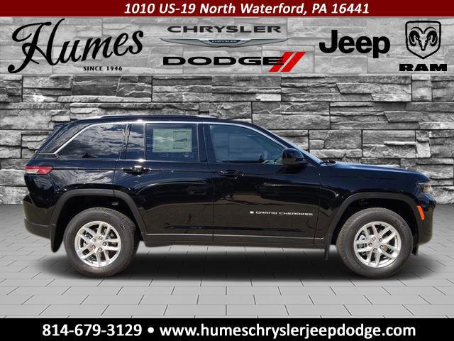 2025 Jeep Grand Cherokee GRAND CHEROKEE LAREDO X 4X4