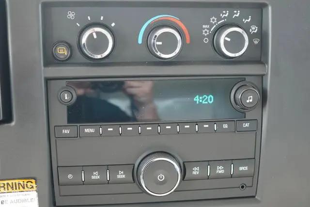2025 GMC Savana Cutaway Work Van
