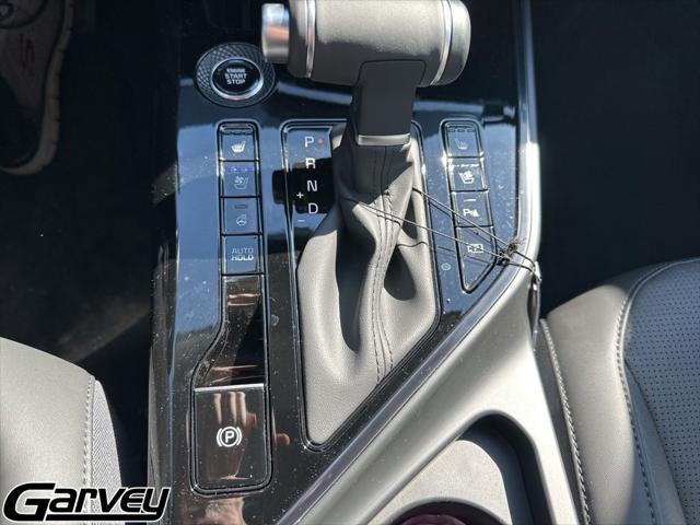 2025 Kia Niro SX