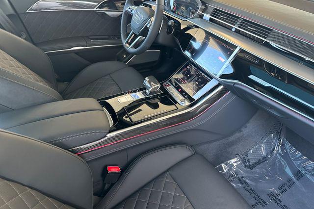 2025 Audi S8 TFSI quattro Tiptronic