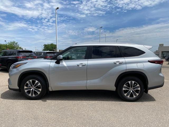 2024 Toyota Highlander XLE 2024 Toyota Highlander XLE