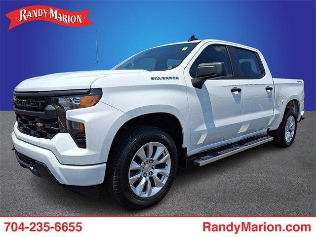 2024 Chevrolet Silverado 1500 4WD Crew Cab Short Bed Custom