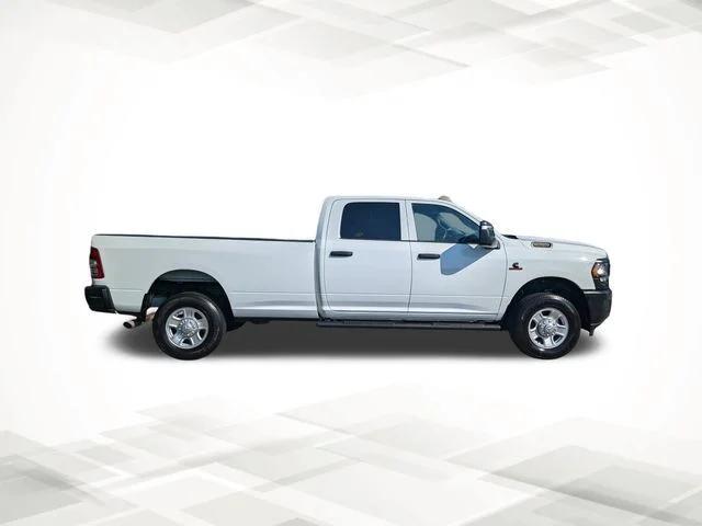 2024 RAM 2500 Tradesman Crew Cab 4x4 8 Box