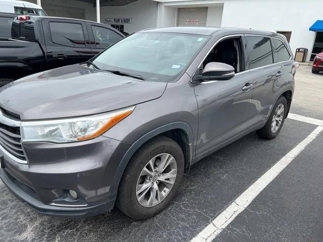 2016 Toyota Highlander LE Plus V6