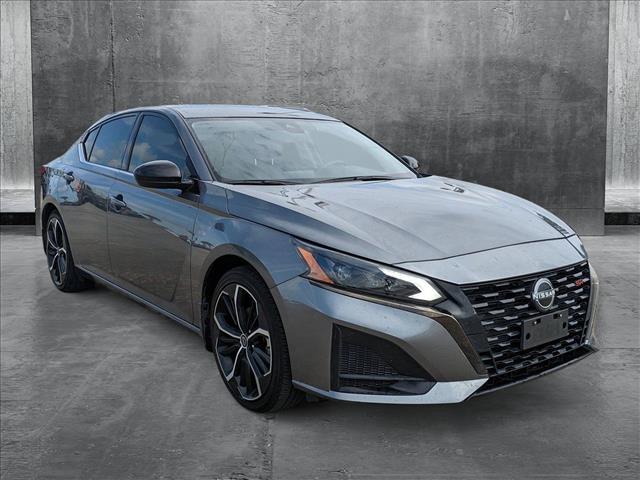 2023 Nissan Altima SR FWD