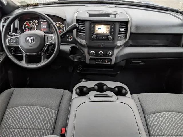 2024 RAM 3500 Tradesman Crew Cab 4x4 8 Box