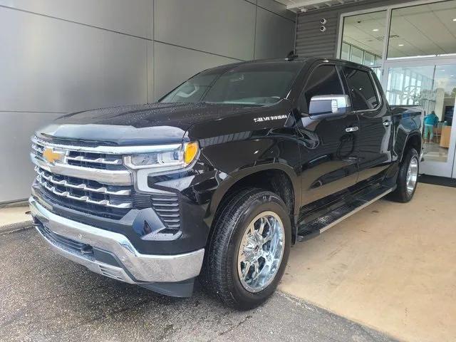 2023 Chevrolet Silverado 1500 4WD Crew Cab Short Bed LTZ